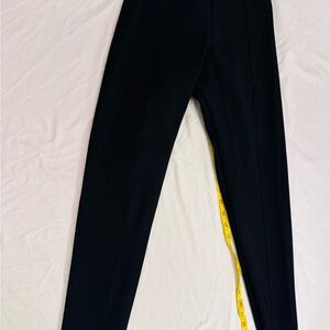 Commando Neoprene Stirrup Leggings

 Black Control Leggings Medium